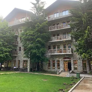 https://fusha-e-gjes-hotel.albaniahotels.org