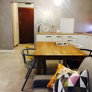 https://piper-cytadela-apartament.poznan-hotels.com